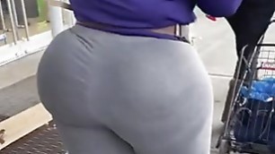 Huge bubble butt booty