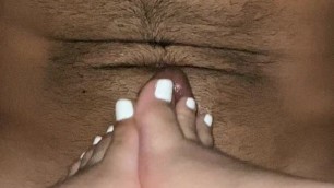 Real Amateur Homemade footjob w pretty toes