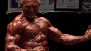 Bodybuilder Mature Daddy Manuel Vanbruna (No Sex With Music)