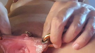 nippleringlover - horny milf pumping pierced pussy and pulling pussy lips wide open
