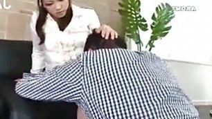 Japanese babe likes to sit on the bosses face